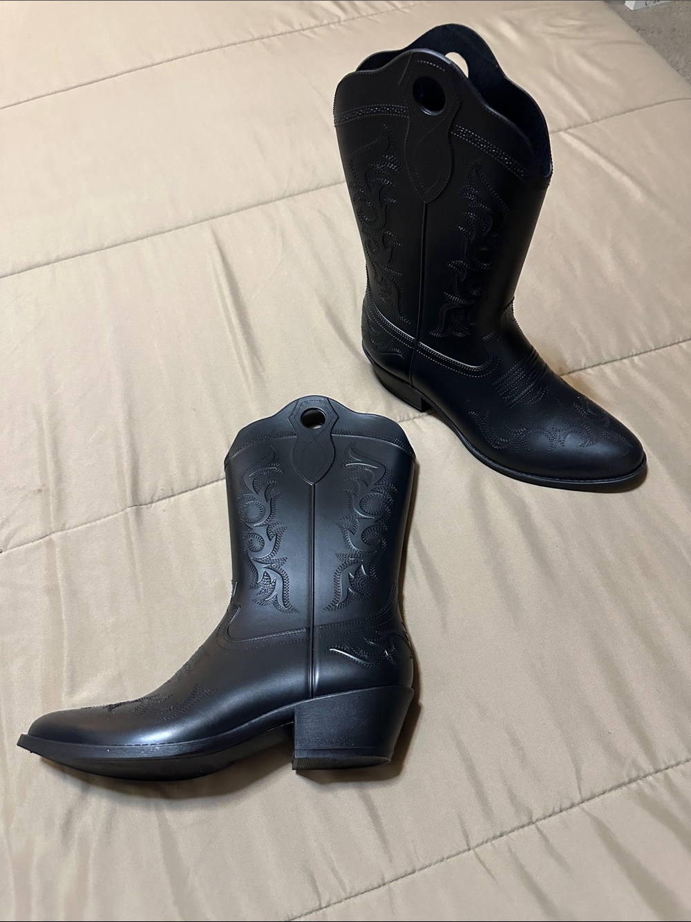 No Boundaries Black Pull-On Western Rain Boots